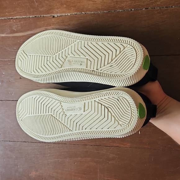 Shoes - Picture 5 of 5